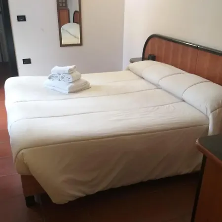 Отель Lh Albergo Il Picchio 4*
