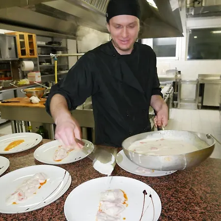 Lh Il Picchio Szálloda 4*