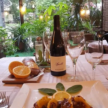 Lh Albergo Il Picchio