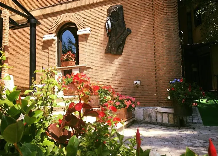 Hotel Lh Albergo Il Picchio