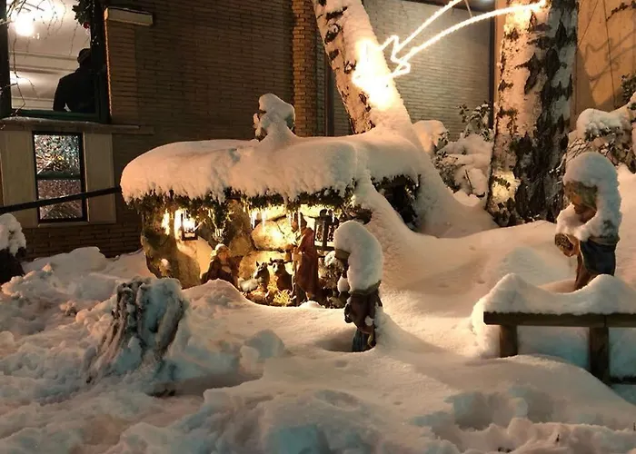 Hotel Lh Albergo Il Picchio 4*